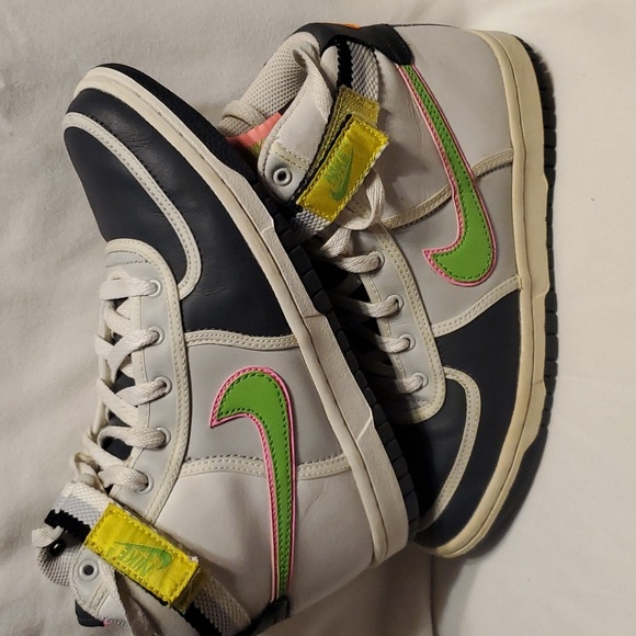 Vandal High(GS) NIKE SHOES W/Original box - Picture 6 of 16